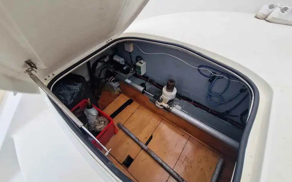 slider 33 Lagoon 440