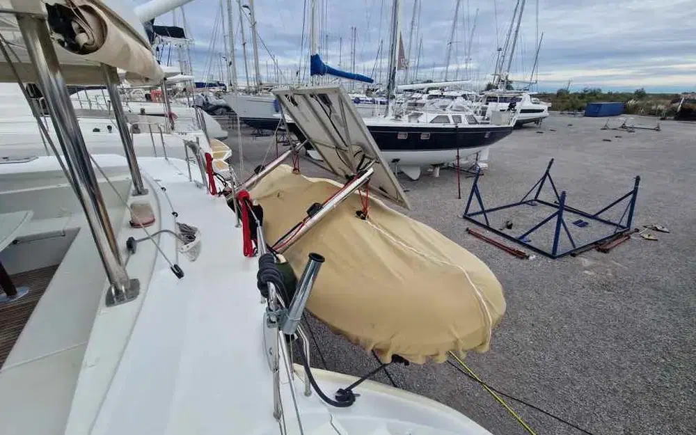 slider 5 Lagoon 440