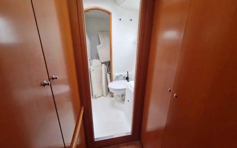 slider 21 Lagoon 440