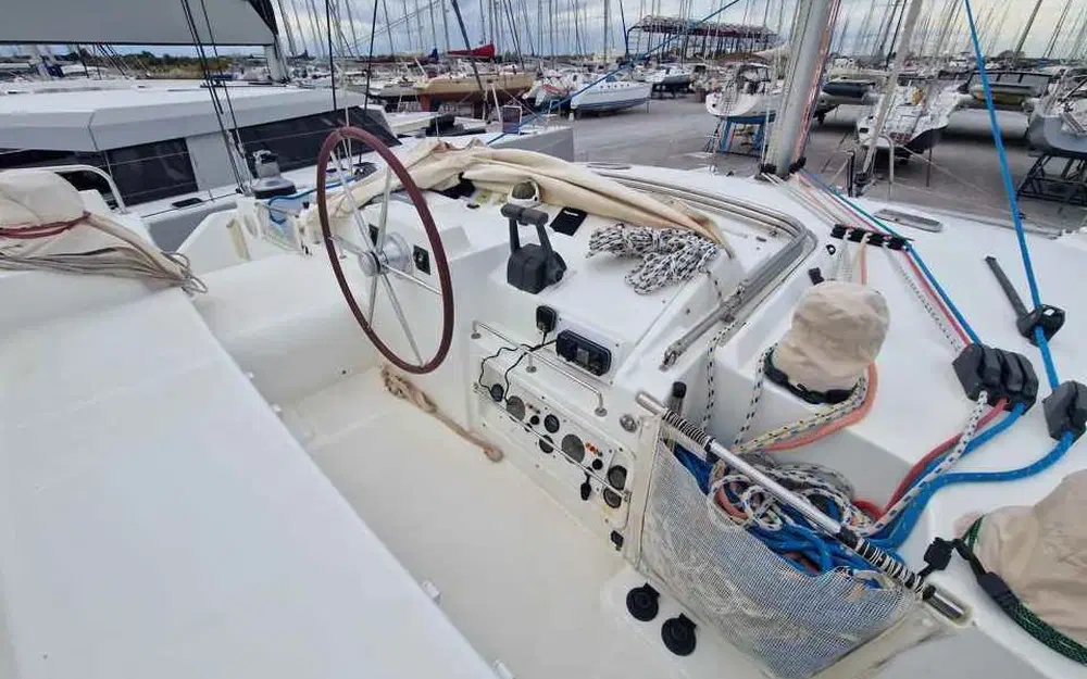 slider 8 Lagoon 440