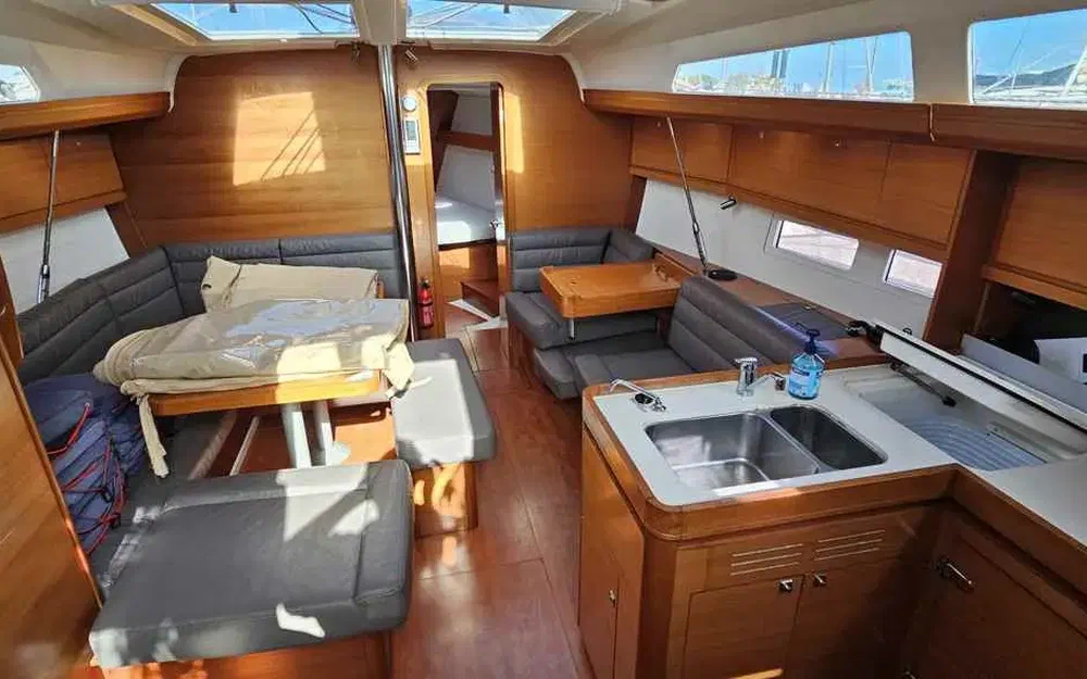 slider 1 Dufour 412 Grand Large