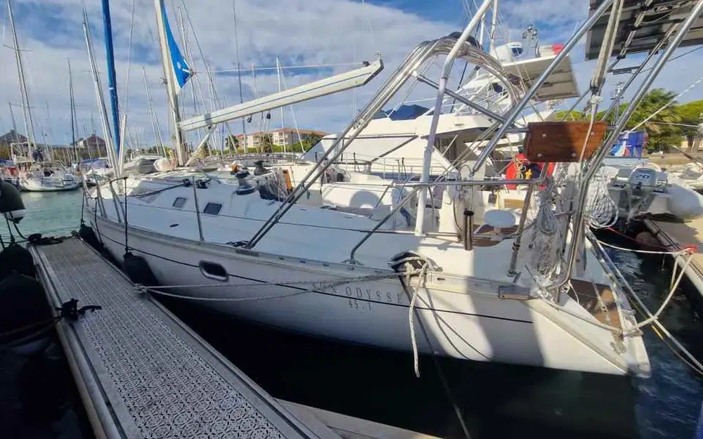 slider 1 Jeanneau Sun Odyssey 45.1