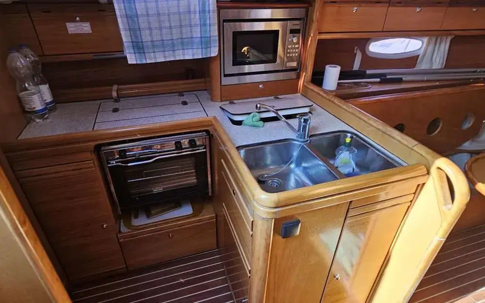 slider 6 Bavaria 34 Cruiser