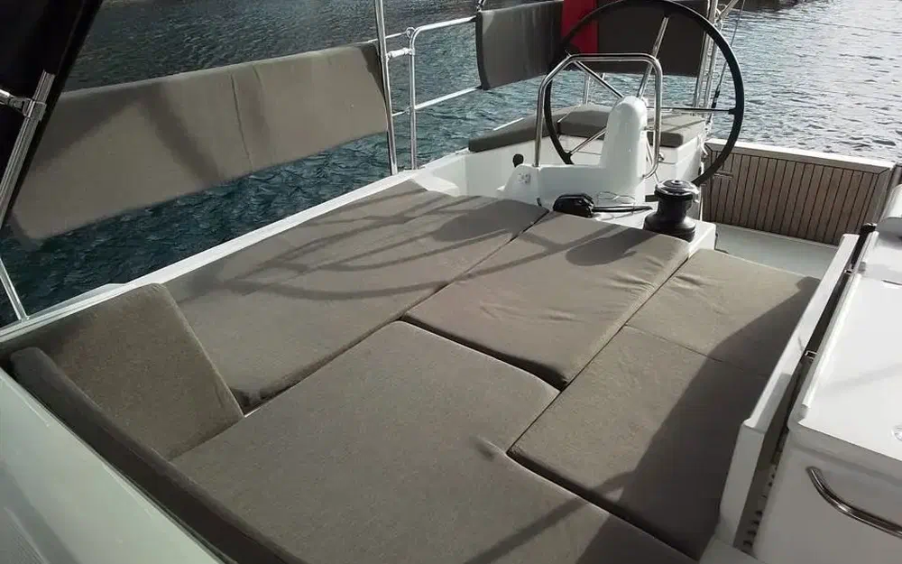 slider 19 Jeanneau Sun Odyssey 440