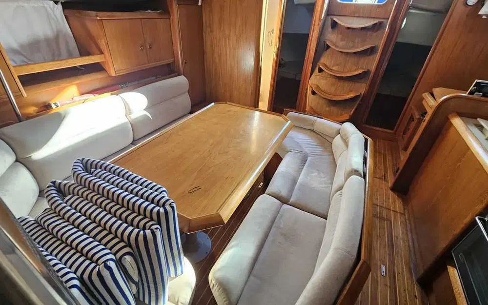 slider 9 Jeanneau Sun Odyssey 42.2