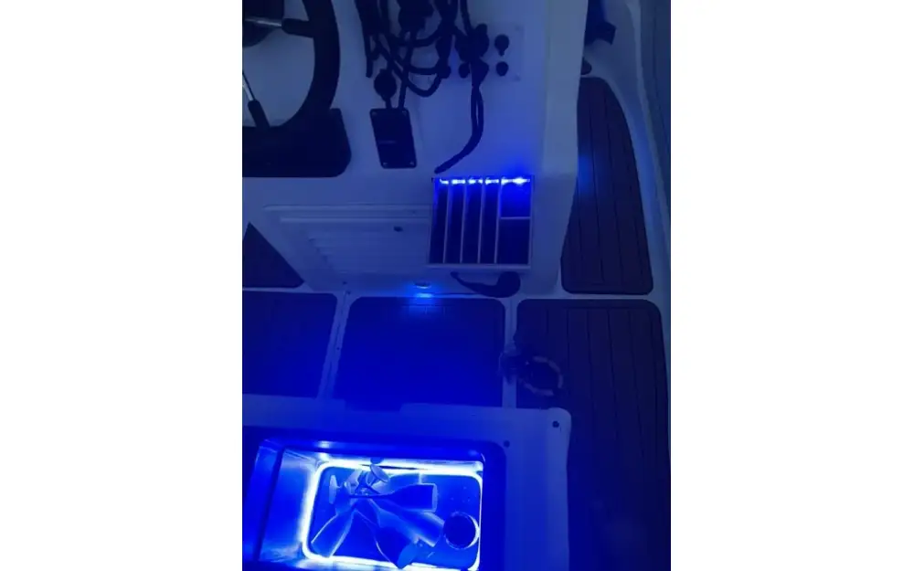 slider 6 Capelli Tempest 625