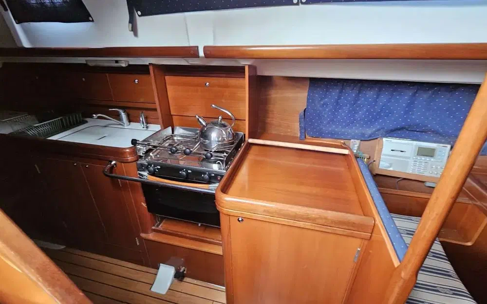 slider 12 Beneteau Oceanis 42 CC