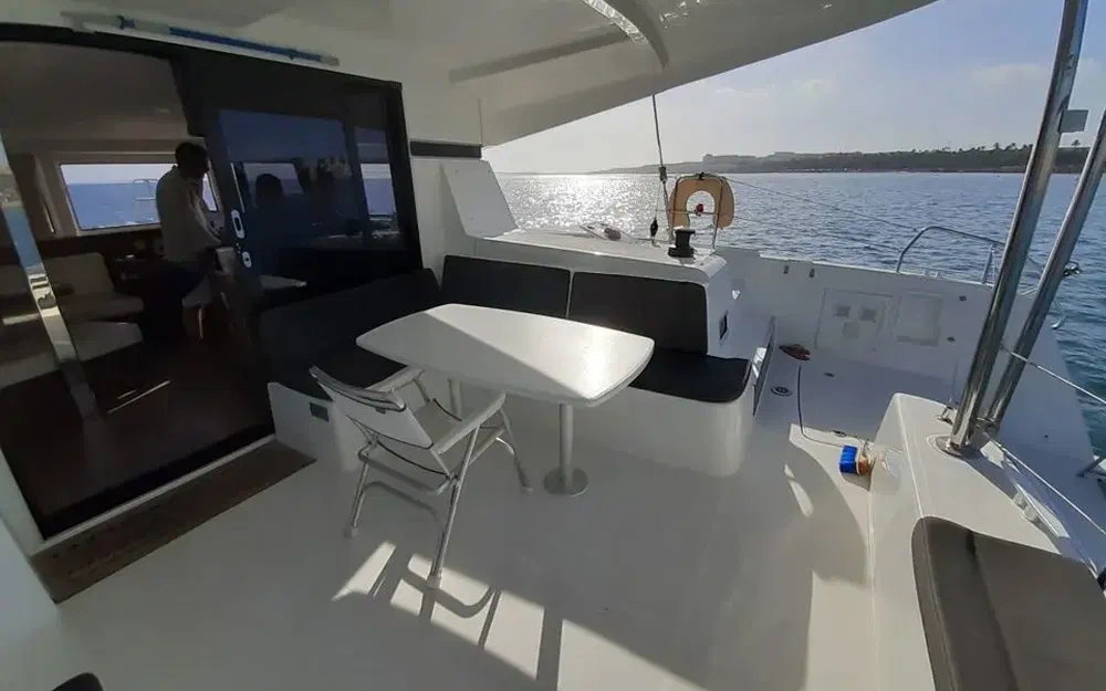 slider 12 Lagoon 42