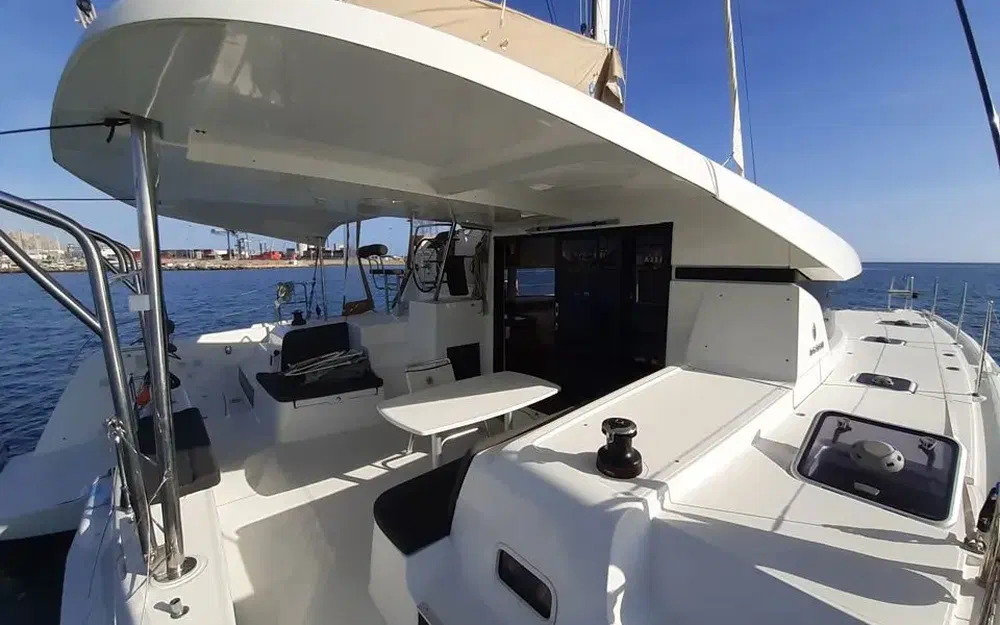 slider 13 Lagoon 42
