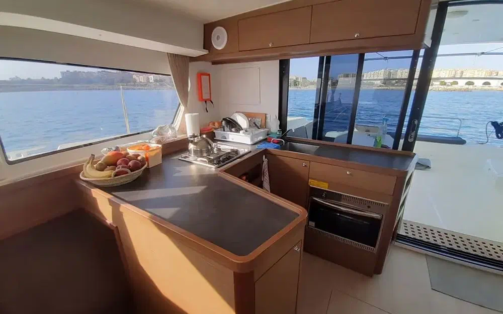 slider 19 Lagoon 42