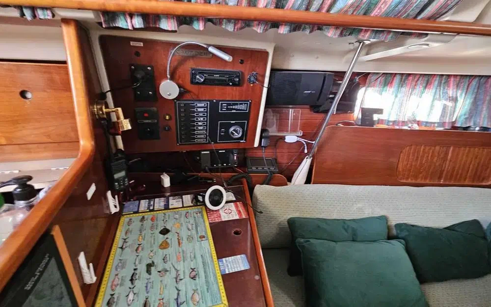 slider 10 Beneteau Oceanis 321