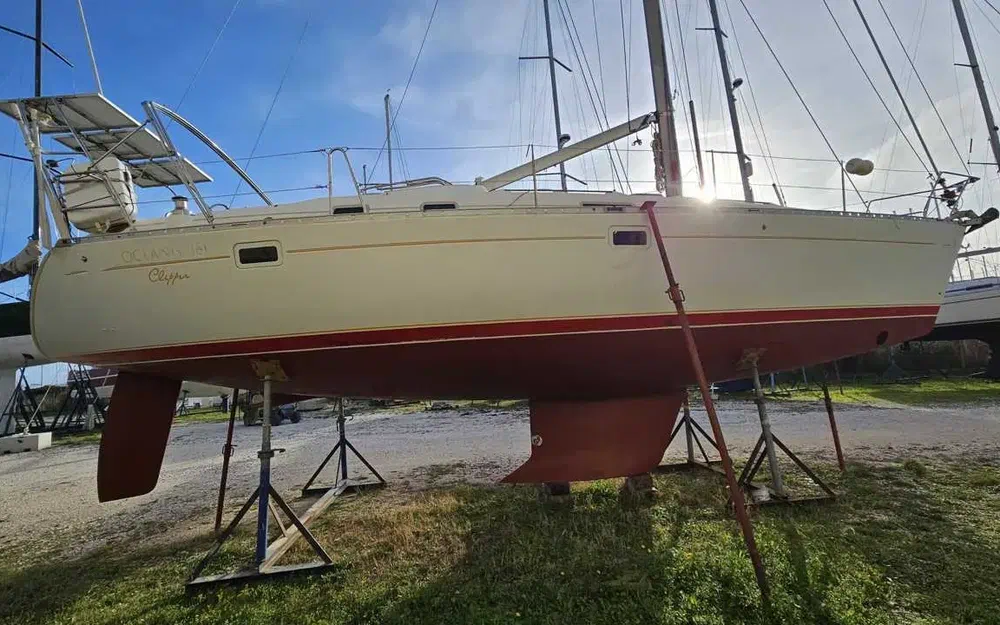 slider 14 Beneteau Oceanis 381