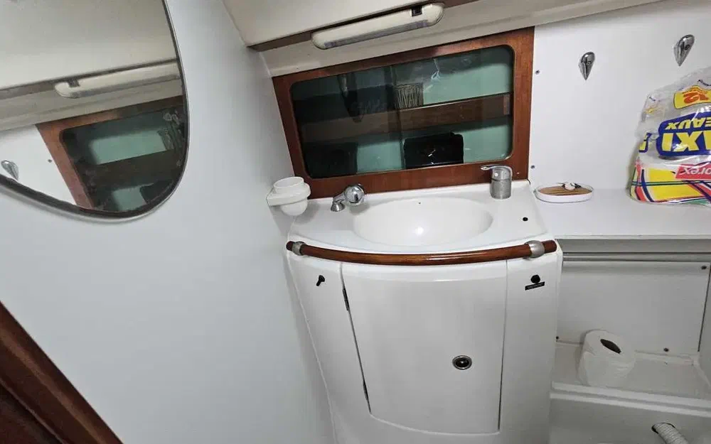 slider 6 Beneteau Oceanis 381