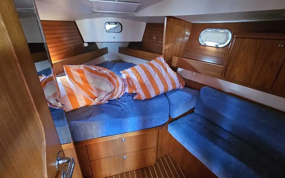 slider 13 Jeanneau Sun Odyssey 42.1