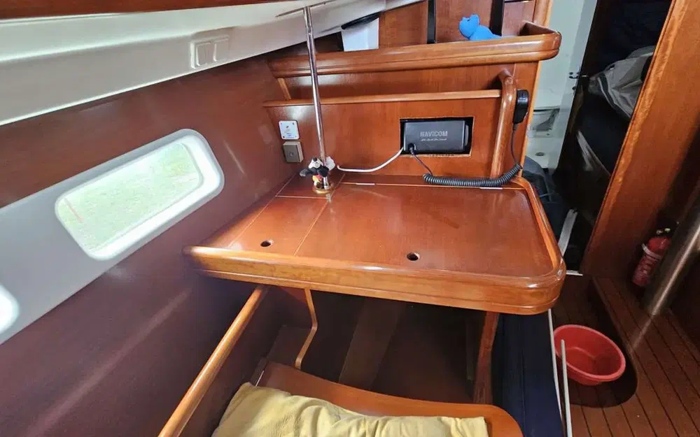 slider 11 Beneteau Oceanis 42 CC