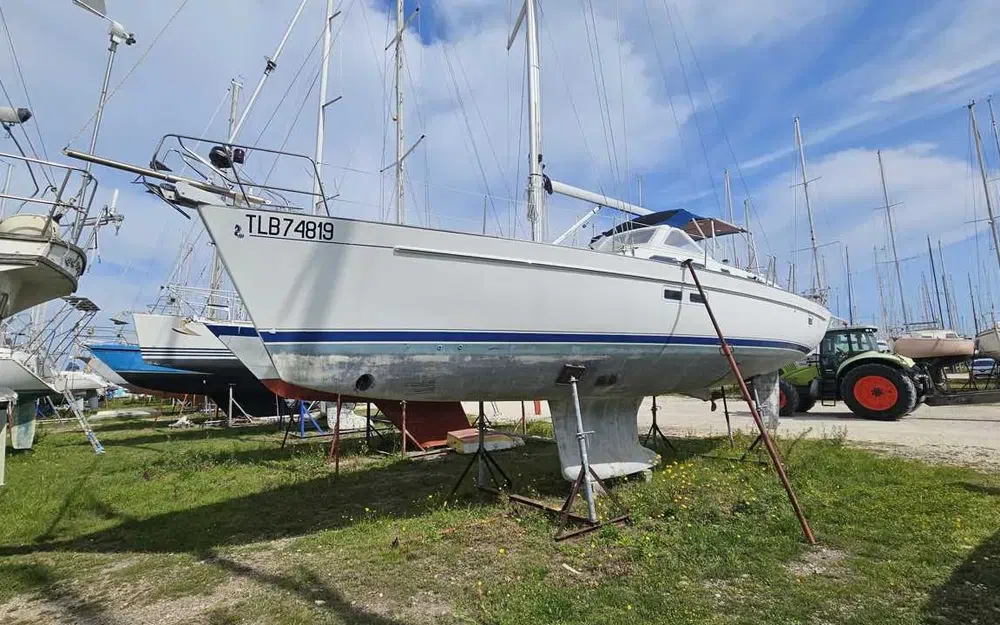 slider 2 Beneteau Oceanis 42 CC
