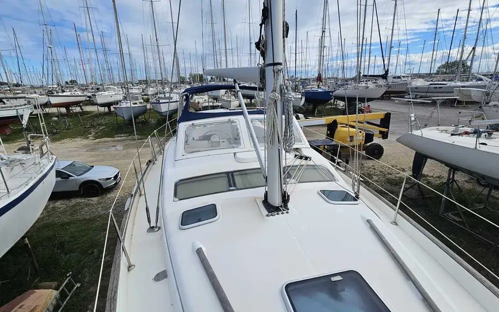 slider 8 Beneteau Oceanis 42 CC