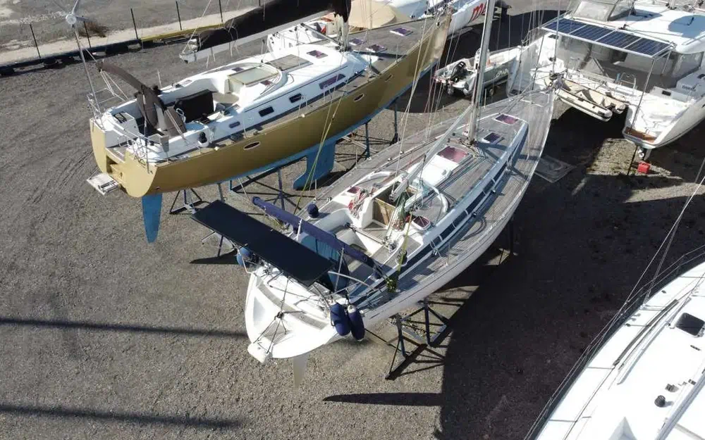 slider 17 Grand Soleil 43
