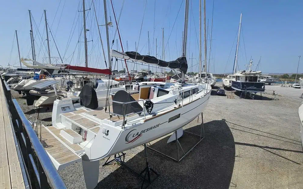 slider 2 Beneteau Oceanis 45