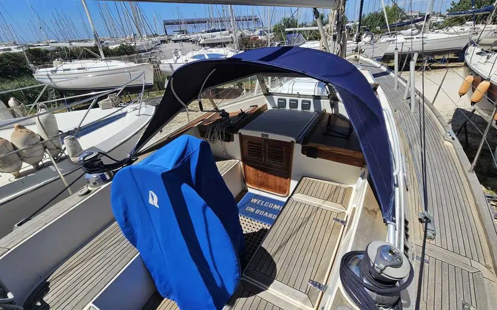 slider 3 Hallberg Rassy 39