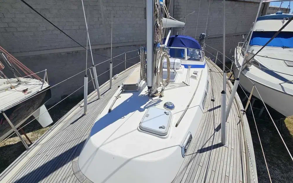 slider 5 Hallberg Rassy 39