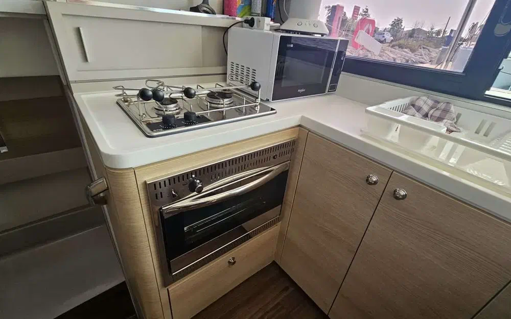 slider 33 Aventura Yacht 34