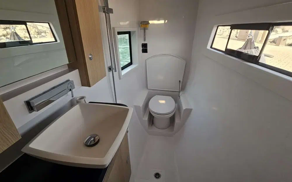 slider 38 Aventura Yacht 34