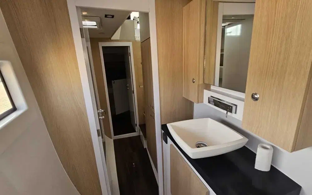 slider 39 Aventura Yacht 34