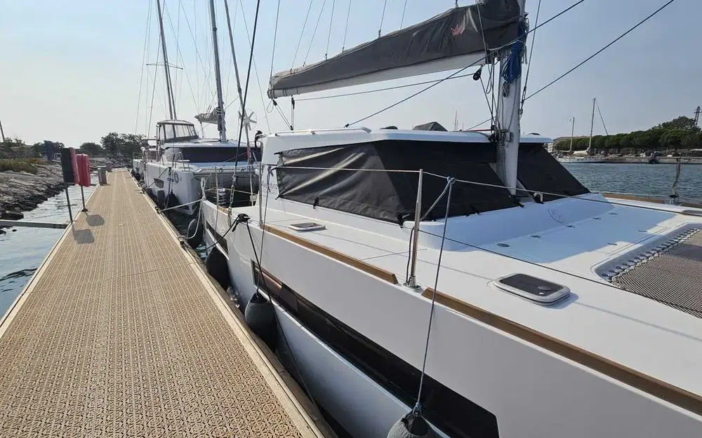 slider 5 Aventura Yacht 34
