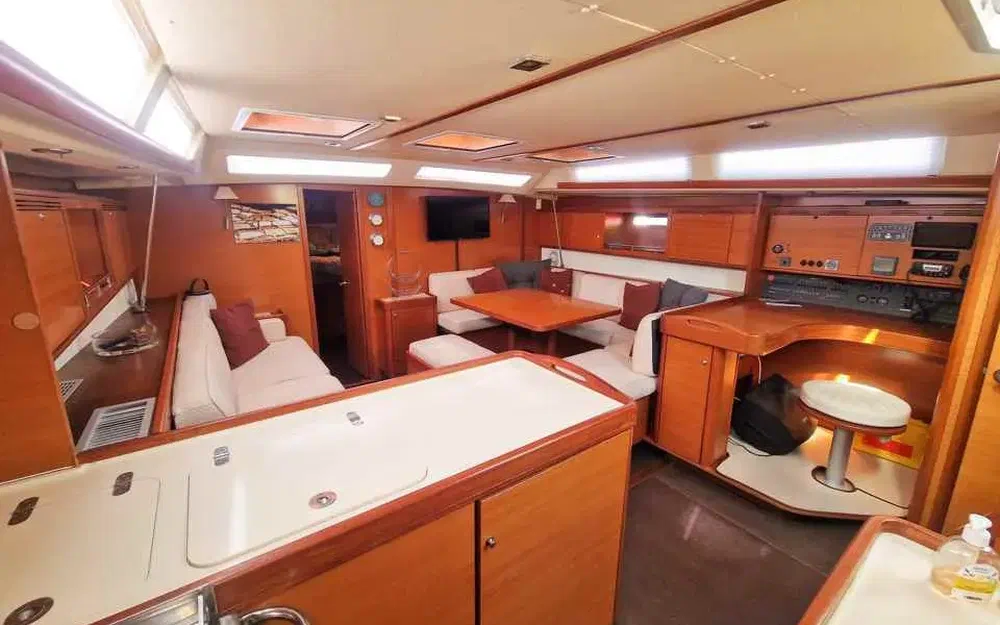 slider 6 Dufour 525 Grand Large