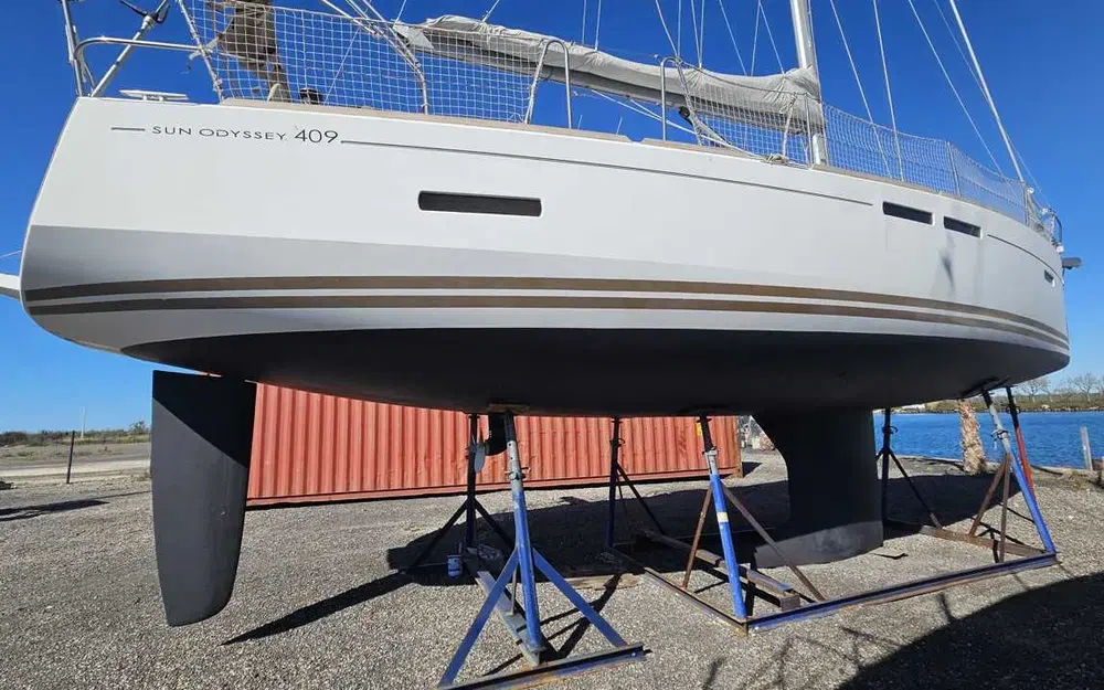 slider 2 Jeanneau Sun Odyssey 409