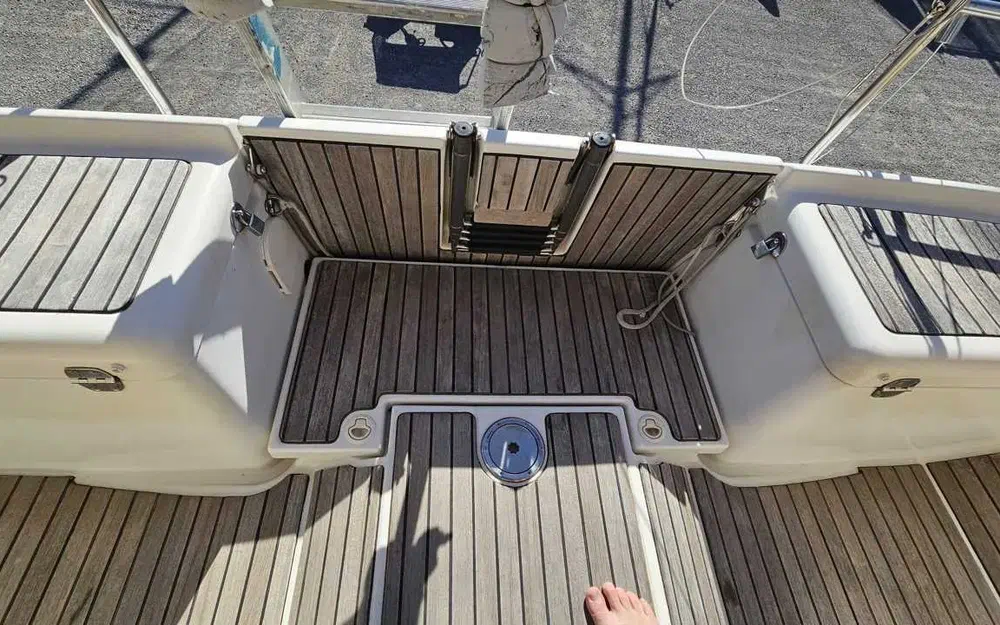slider 5 Jeanneau Sun Odyssey 409