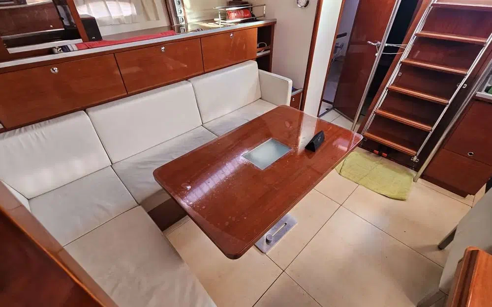 slider 11 Hanse 461