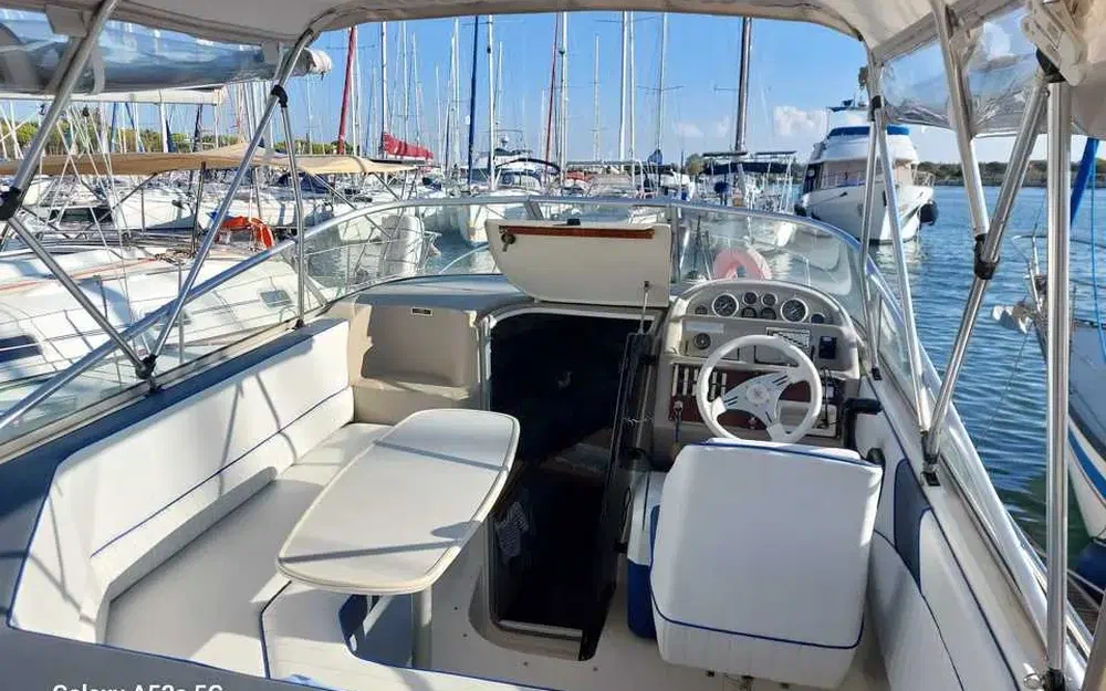 slider 0 Bayliner 2655 Cierra