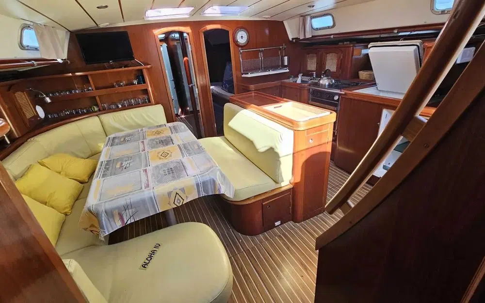 slider 9 Beneteau 50