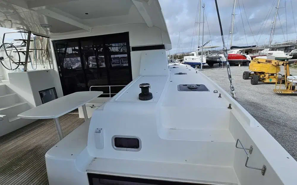 slider 9 Lagoon 42
