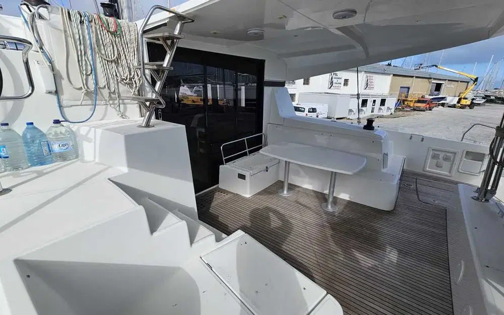 slider 12 Lagoon 42