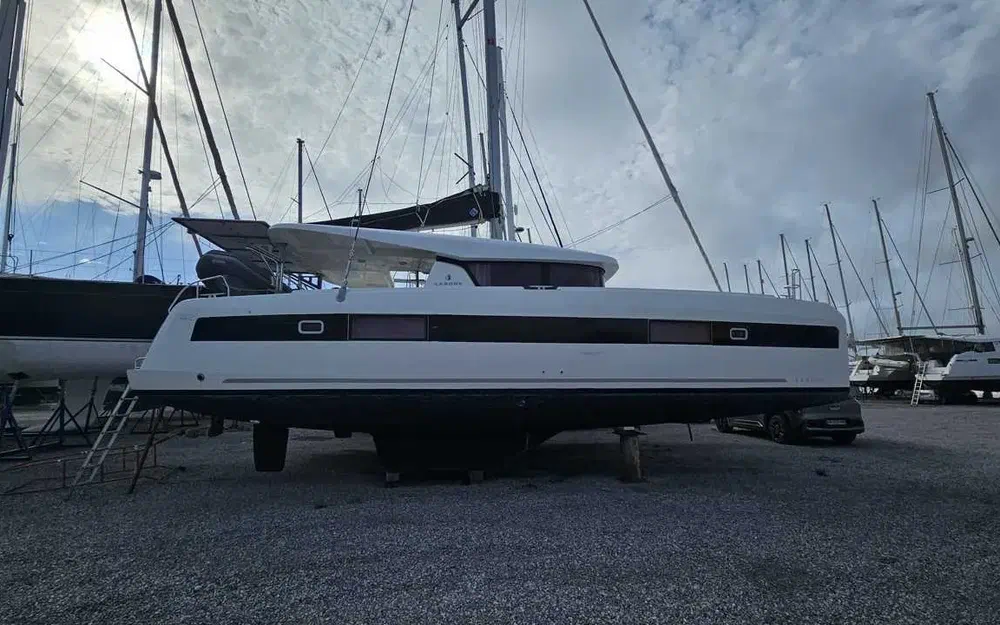 slider 3 Lagoon 42