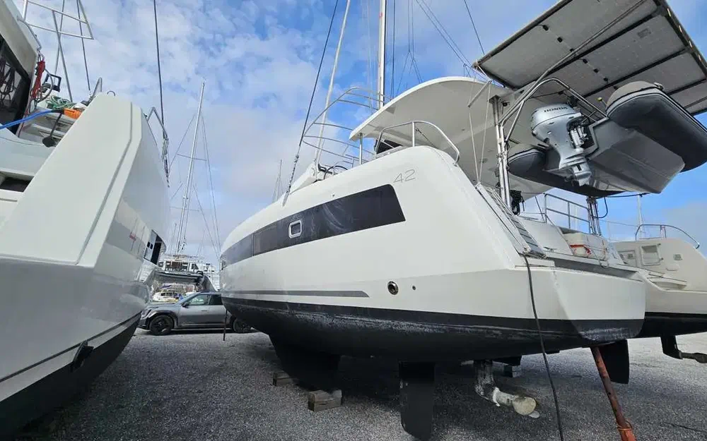 slider 5 Lagoon 42