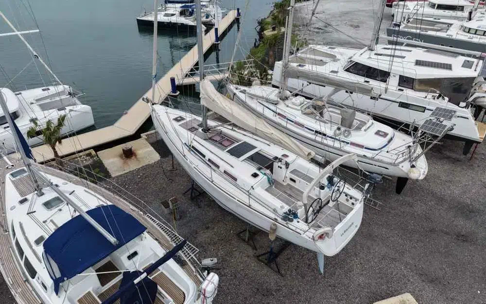 slider 15 Dufour 40 E Performance