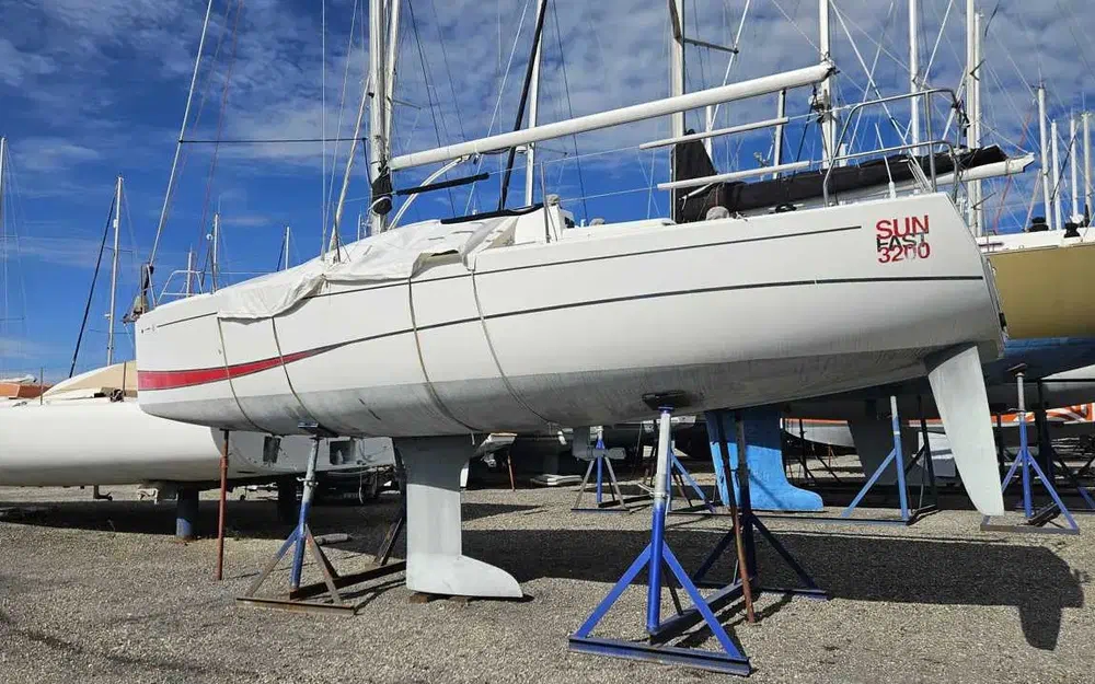 slider 13 Jeanneau Sun Fast 3200