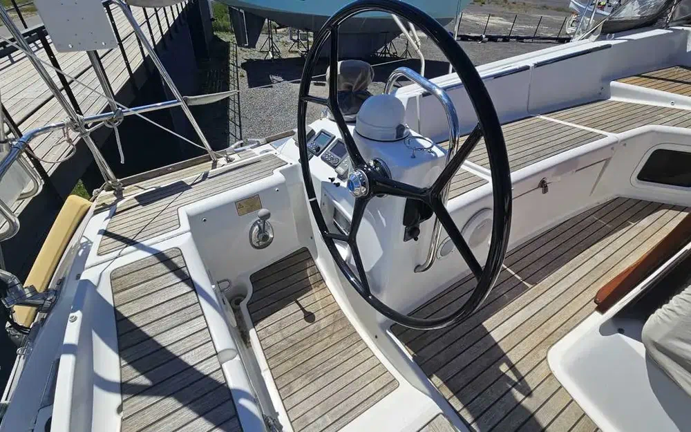 slider 6 Jeanneau 53
