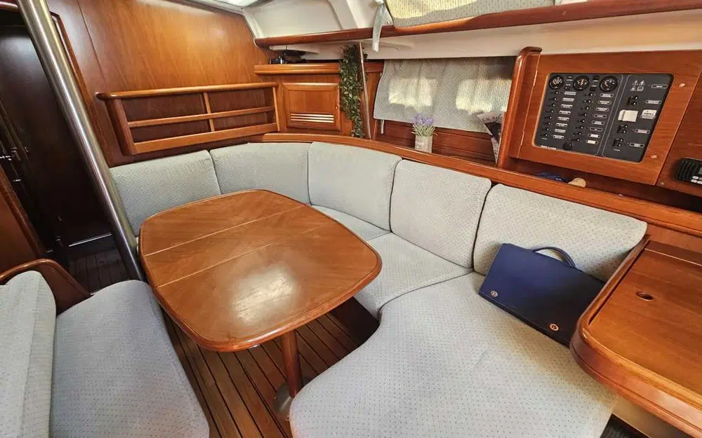 slider 3 Beneteau Oceanis 423 Clipper
