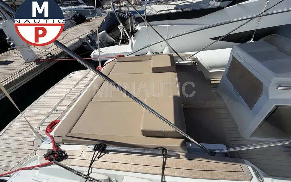 slider 16 Renier R8