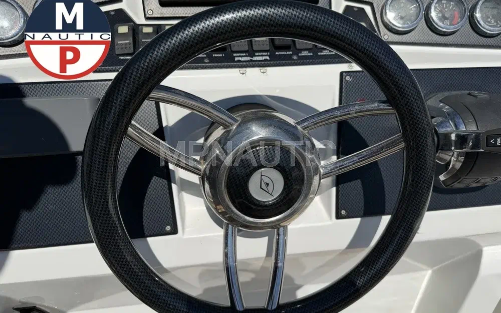 slider 7 Renier R8