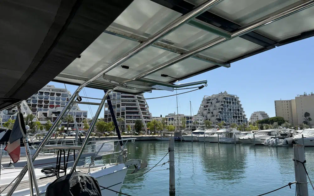 slider 9 Beneteau Oceanis 38