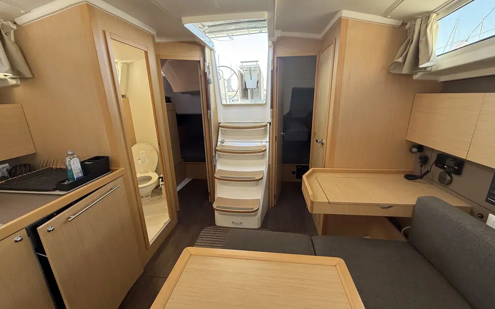slider 36 Beneteau Oceanis 38