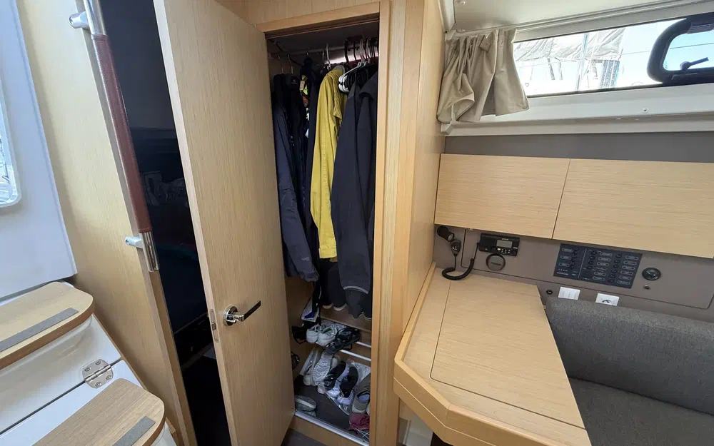 slider 38 Beneteau Oceanis 38