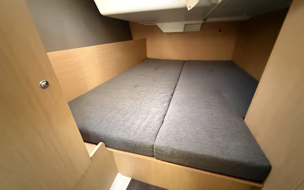 slider 46 Beneteau Oceanis 38