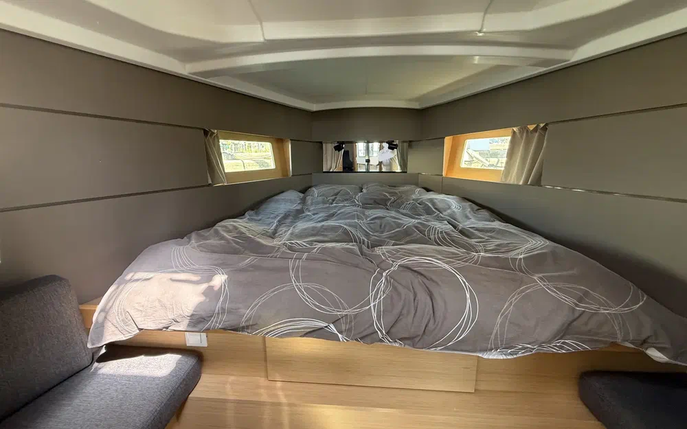 slider 49 Beneteau Oceanis 38